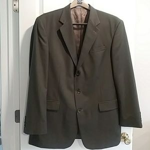 Geoffrey Beene 100% wool suit - 46L W38